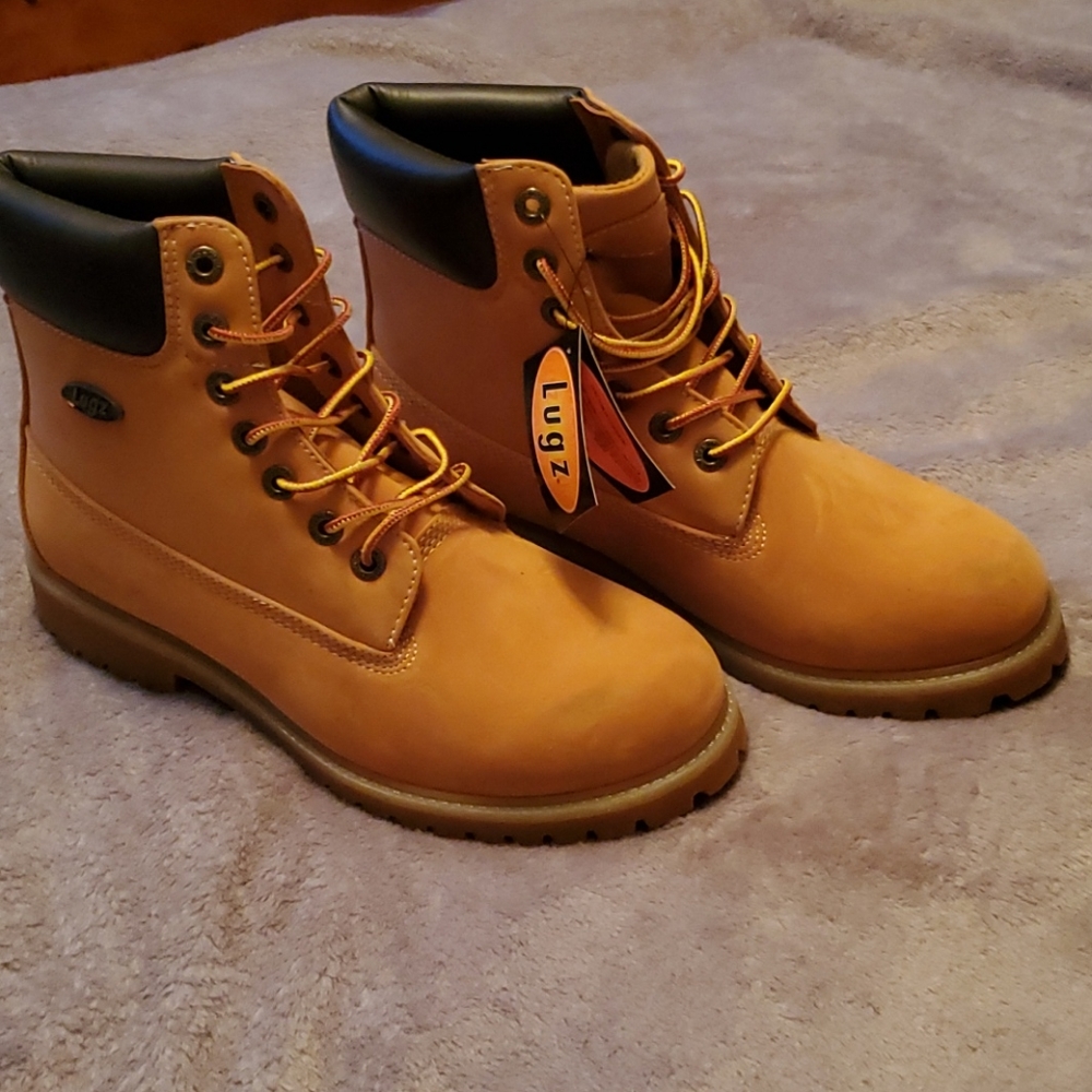 New Lugz boots